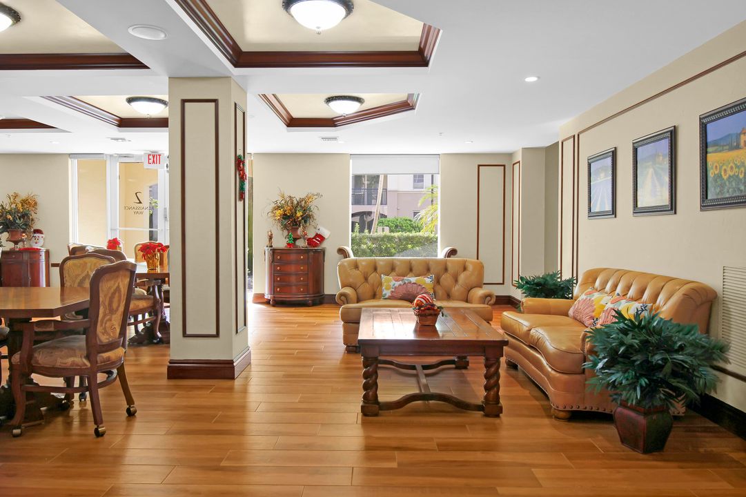 На продажу: $259,000 (2 спален, 2 ванн, 1164 Квадратных фут)