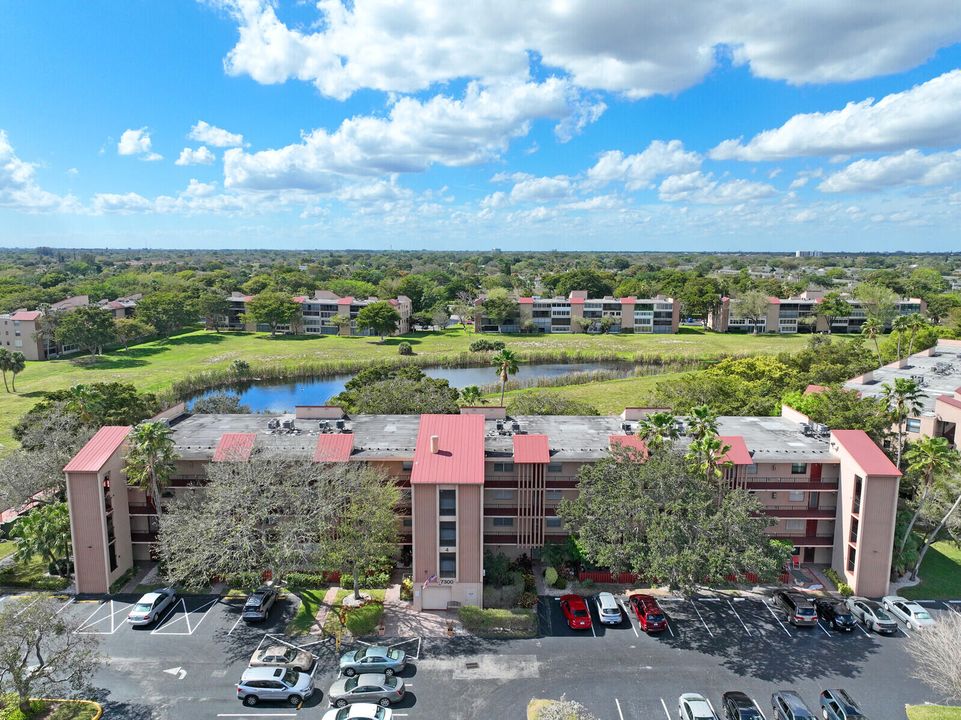 На продажу: $149,000 (2 спален, 2 ванн, 1110 Квадратных фут)