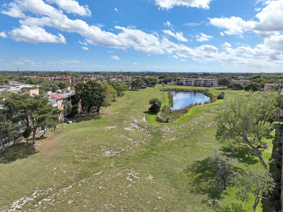 На продажу: $149,000 (2 спален, 2 ванн, 1110 Квадратных фут)