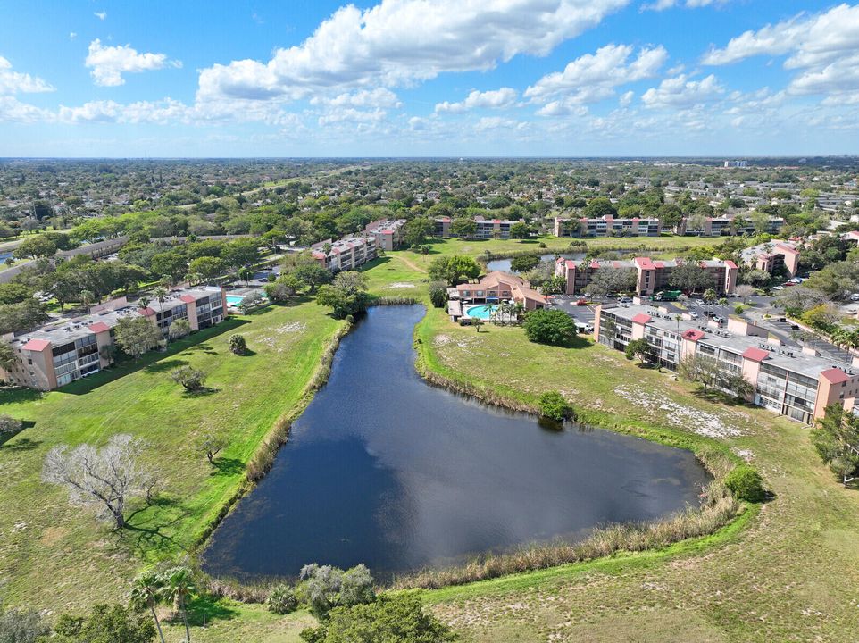 На продажу: $149,000 (2 спален, 2 ванн, 1110 Квадратных фут)