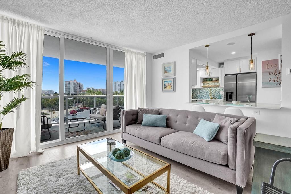 En Renta: $3,350 (1 camas, 1 baños, 900 Pies cuadrados)