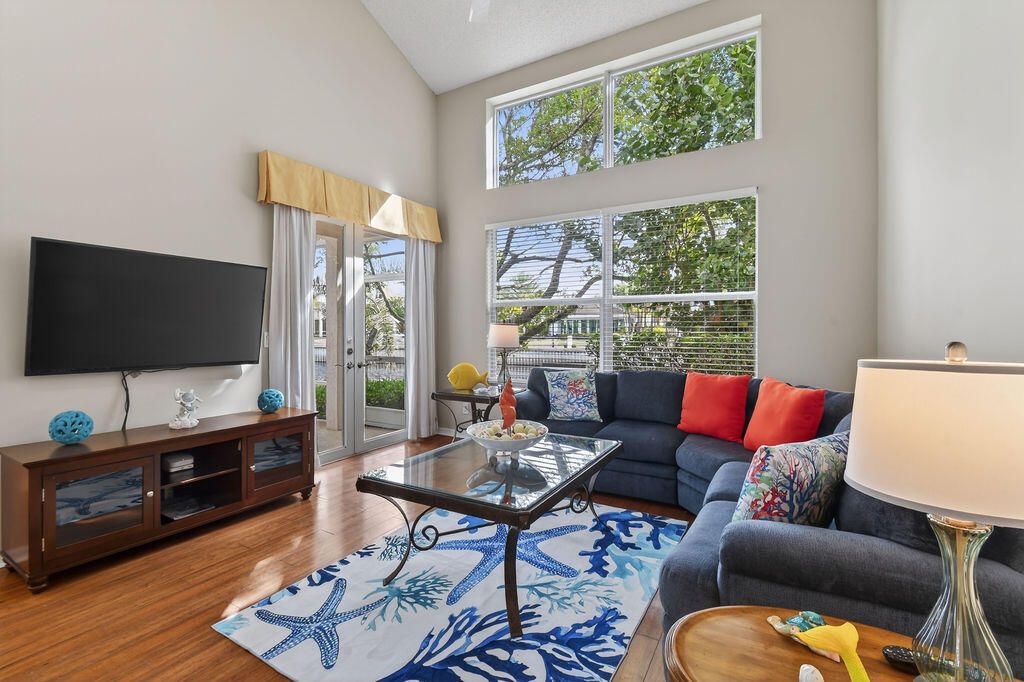 En Renta: $4,500 (3 camas, 3 baños, 1786 Pies cuadrados)