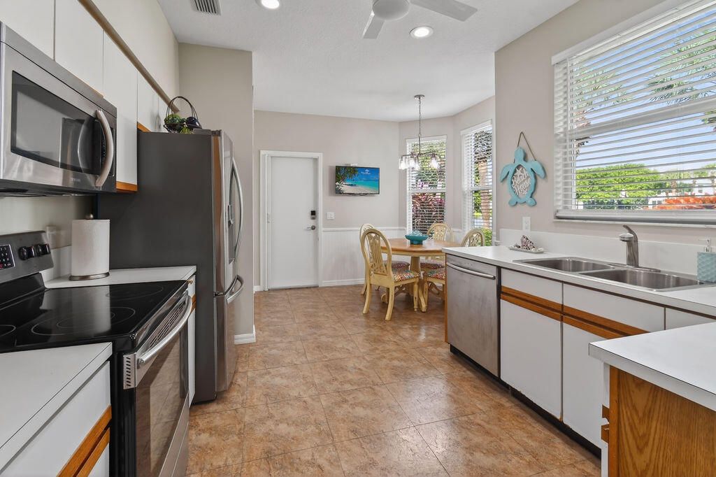 En Renta: $4,500 (3 camas, 3 baños, 1786 Pies cuadrados)