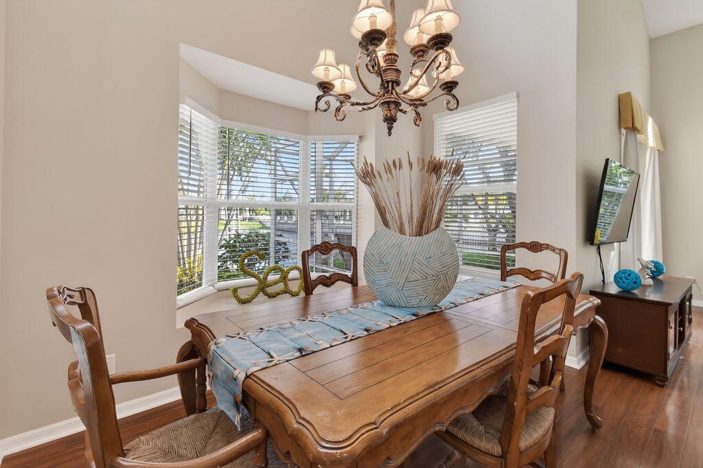 En Renta: $4,500 (3 camas, 3 baños, 1786 Pies cuadrados)