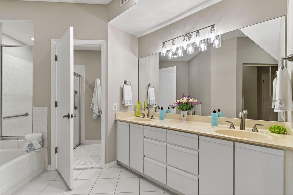 En Renta: $4,500 (3 camas, 3 baños, 1786 Pies cuadrados)