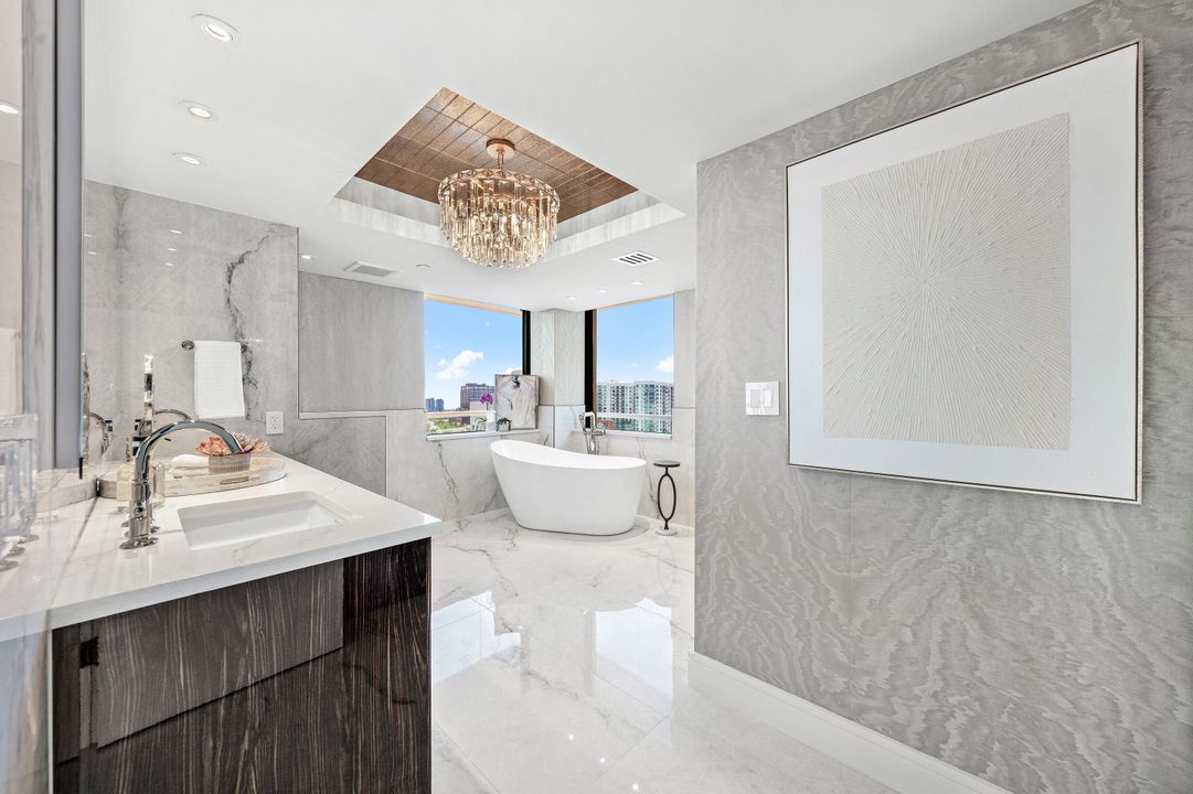 На продажу: $3,950,000 (3 спален, 2 ванн, 2091 Квадратных фут)