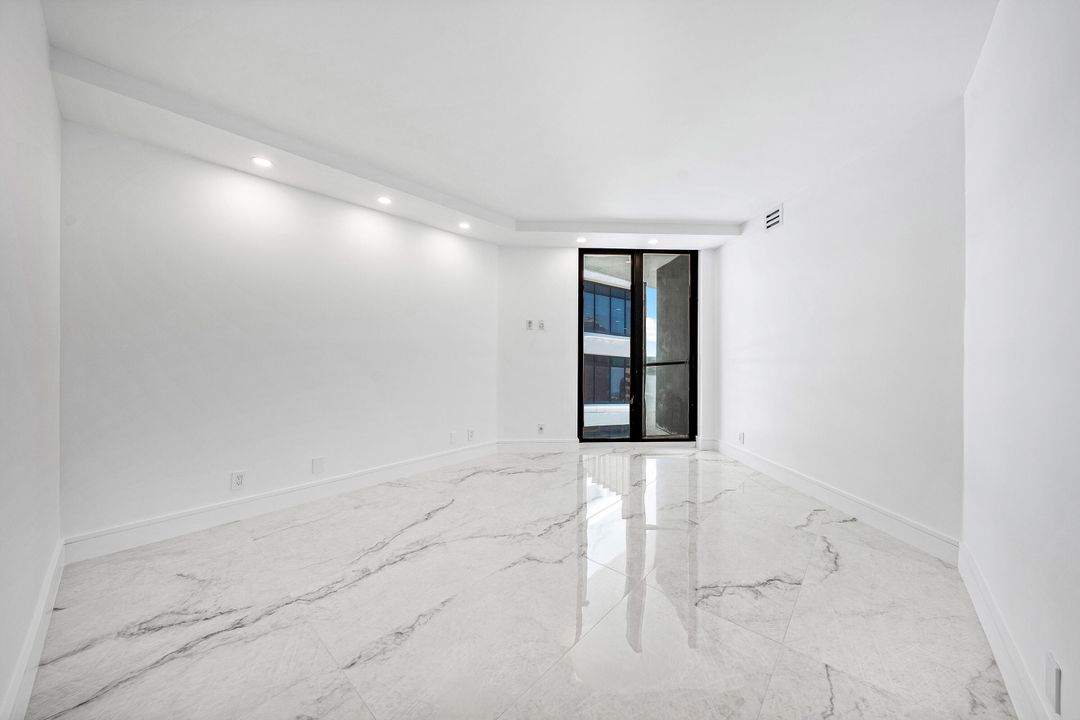 На продажу: $3,950,000 (3 спален, 2 ванн, 2091 Квадратных фут)