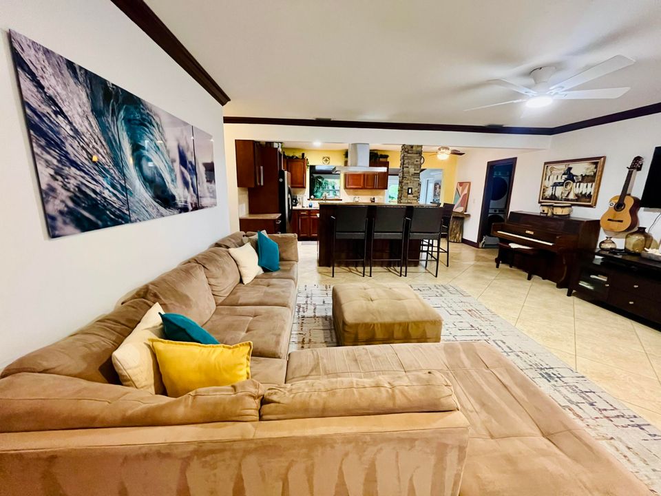 待售: $1,199,000 (3 贝兹, 2 浴室, 1357 平方英尺)