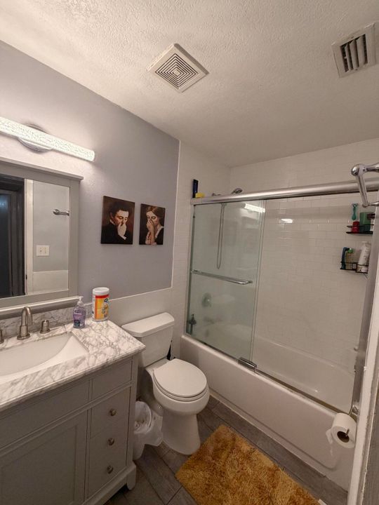 En Venta: $145,000 (2 camas, 1 baños, 925 Pies cuadrados)