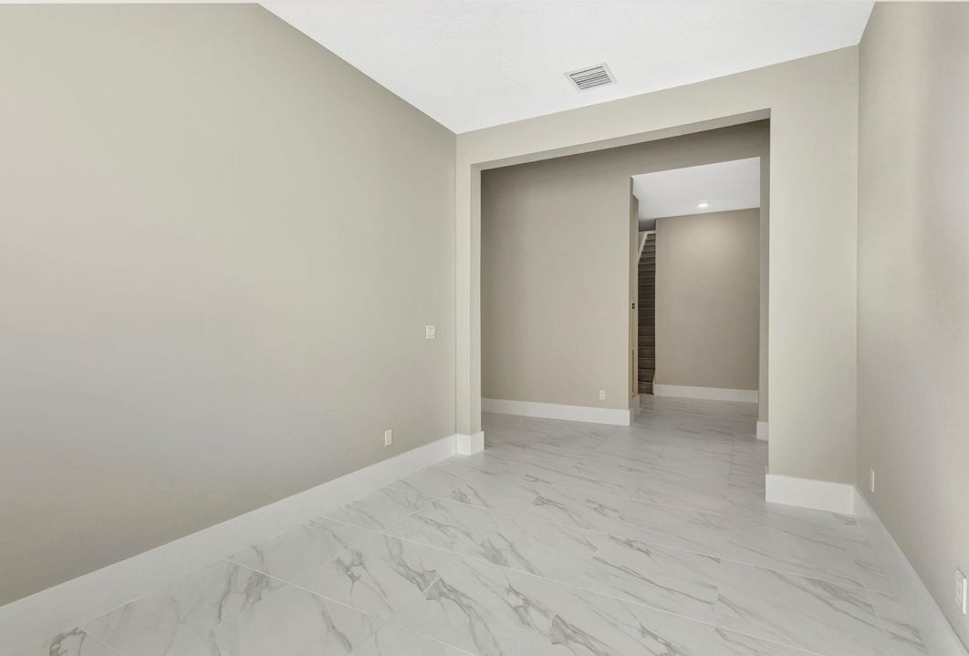 В аренду: $5,900 (4 спален, 4 ванн, 3294 Квадратных фут)