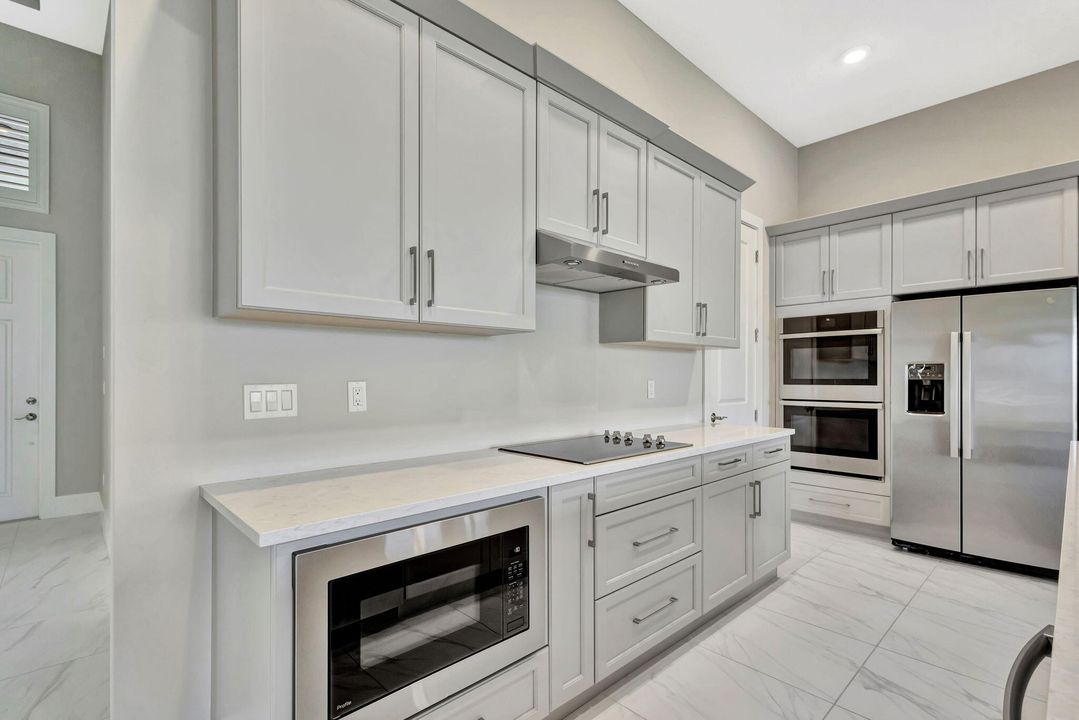 В аренду: $5,900 (4 спален, 4 ванн, 3294 Квадратных фут)