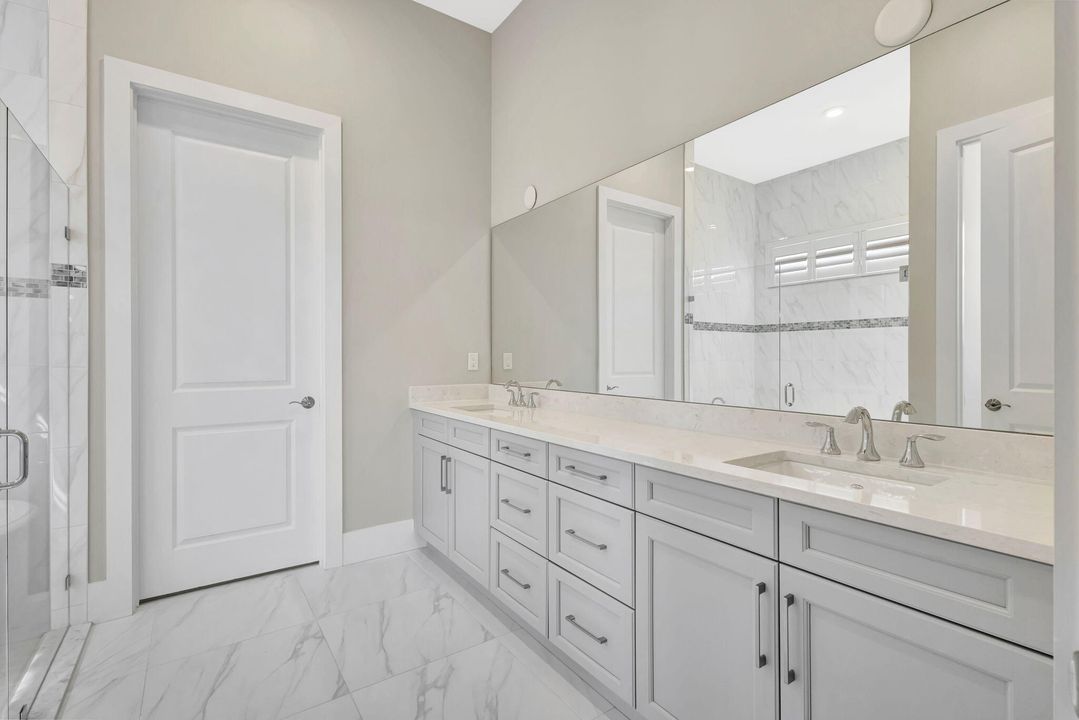 В аренду: $5,900 (4 спален, 4 ванн, 3294 Квадратных фут)