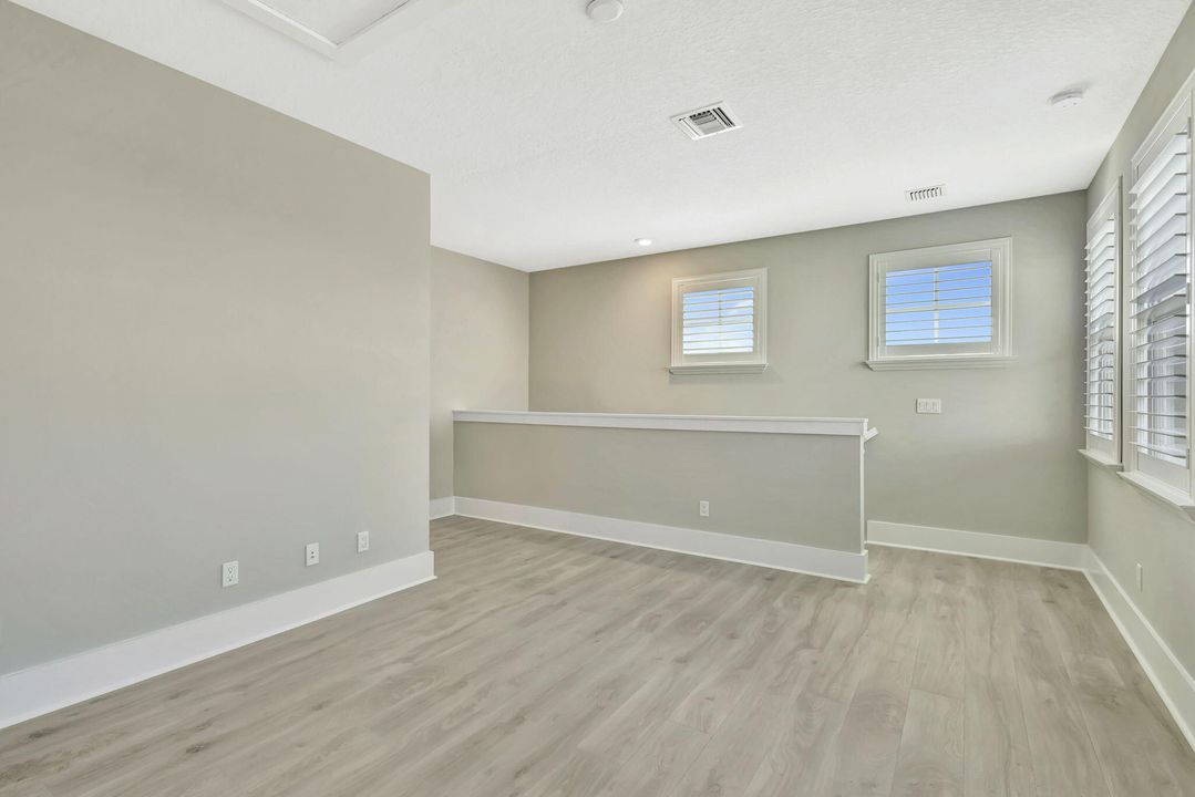 В аренду: $5,900 (4 спален, 4 ванн, 3294 Квадратных фут)