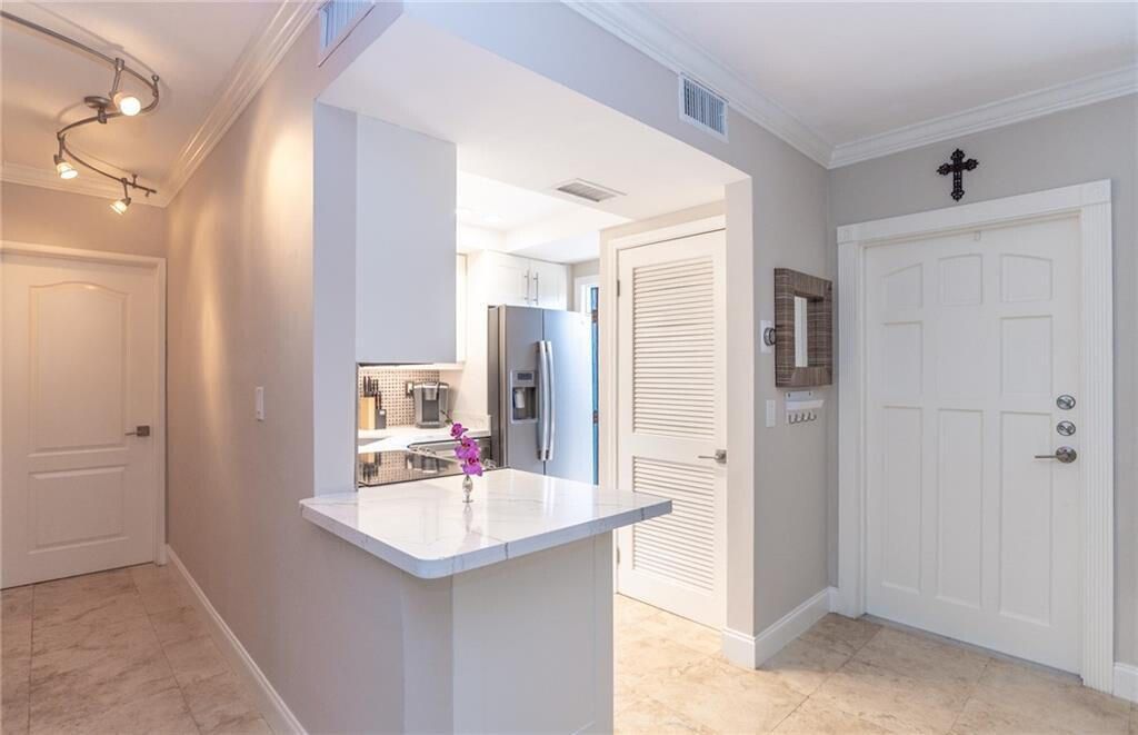 待售: $325,000 (1 贝兹, 1 浴室, 620 平方英尺)