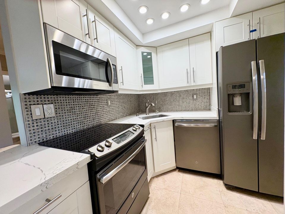 待售: $325,000 (1 贝兹, 1 浴室, 620 平方英尺)