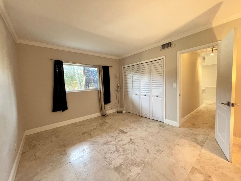 待售: $325,000 (1 贝兹, 1 浴室, 620 平方英尺)