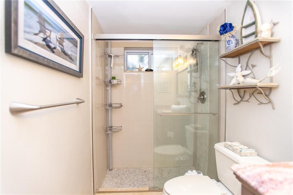 待售: $325,000 (1 贝兹, 1 浴室, 620 平方英尺)