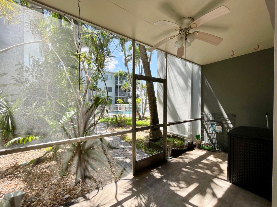 待售: $325,000 (1 贝兹, 1 浴室, 620 平方英尺)