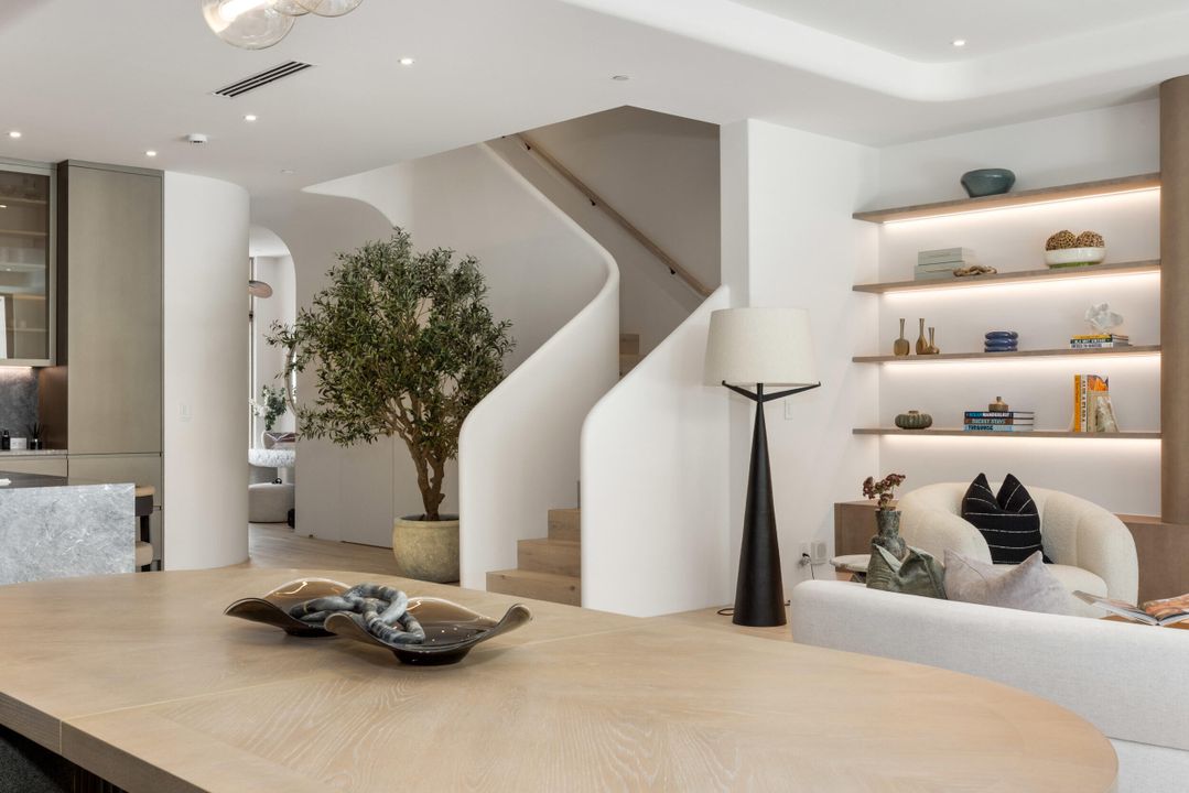 Active With Contract: $5,650,000 (4 beds, 4 baths, 4467 Square Feet)