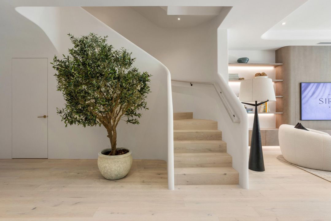 Active With Contract: $5,650,000 (4 beds, 4 baths, 4467 Square Feet)