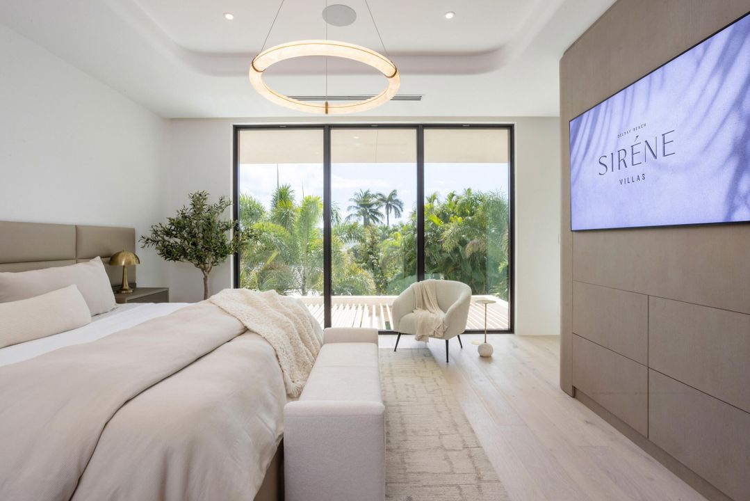 Active With Contract: $5,650,000 (4 beds, 4 baths, 4467 Square Feet)