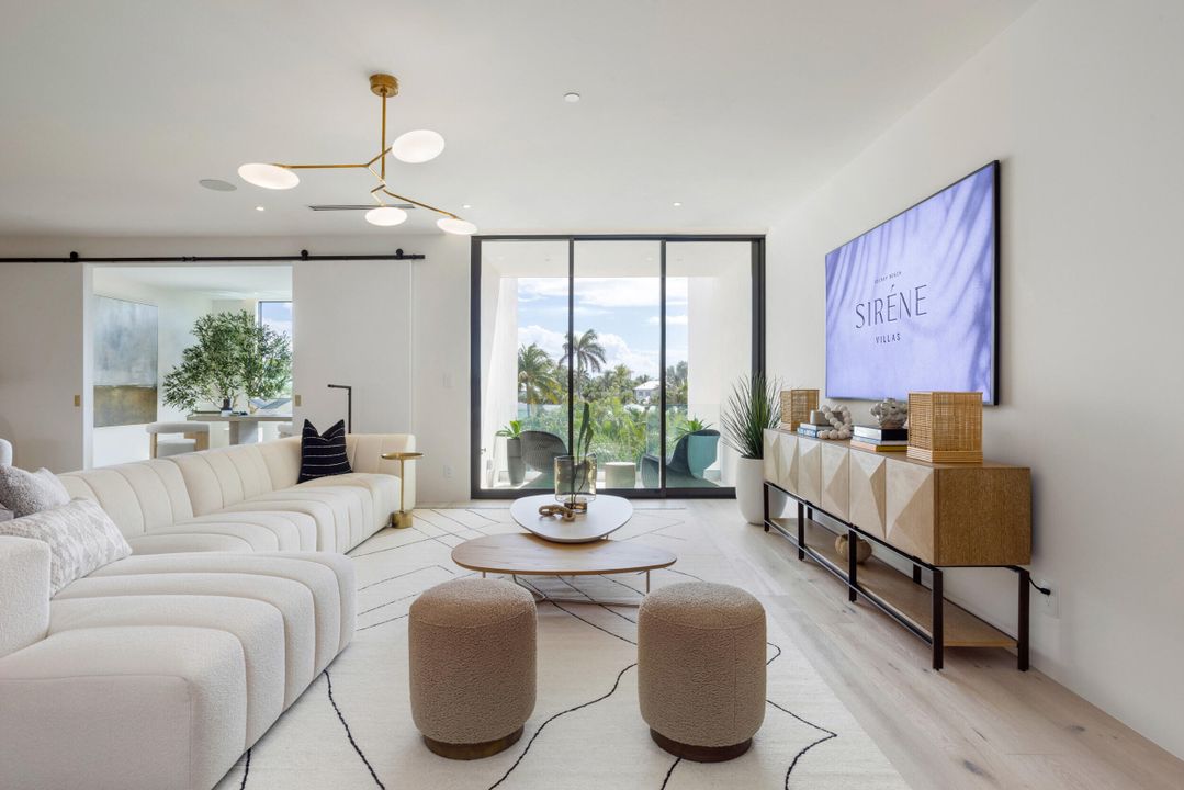 Active With Contract: $5,650,000 (4 beds, 4 baths, 4467 Square Feet)