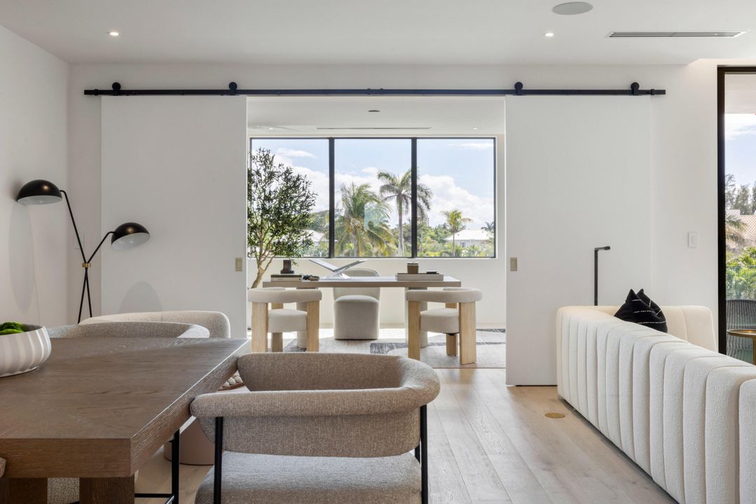 Active With Contract: $5,650,000 (4 beds, 4 baths, 4467 Square Feet)