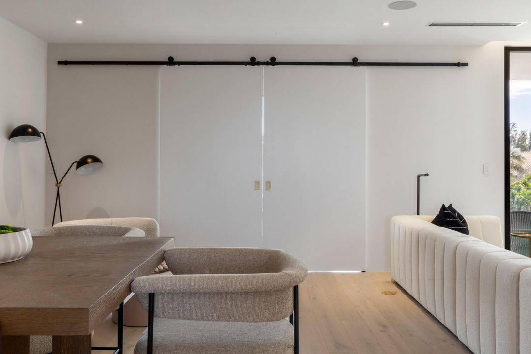 Active With Contract: $5,650,000 (4 beds, 4 baths, 4467 Square Feet)