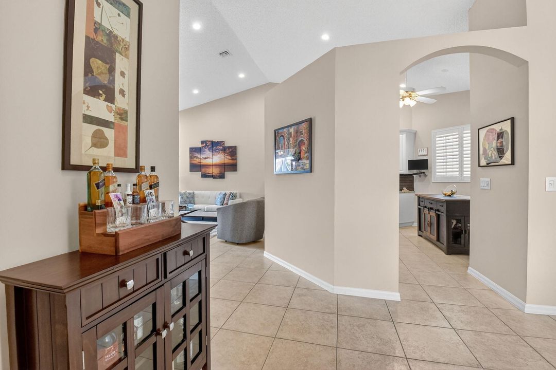 For Sale: $429,000 (3 beds, 2 baths, 1667 Square Feet)