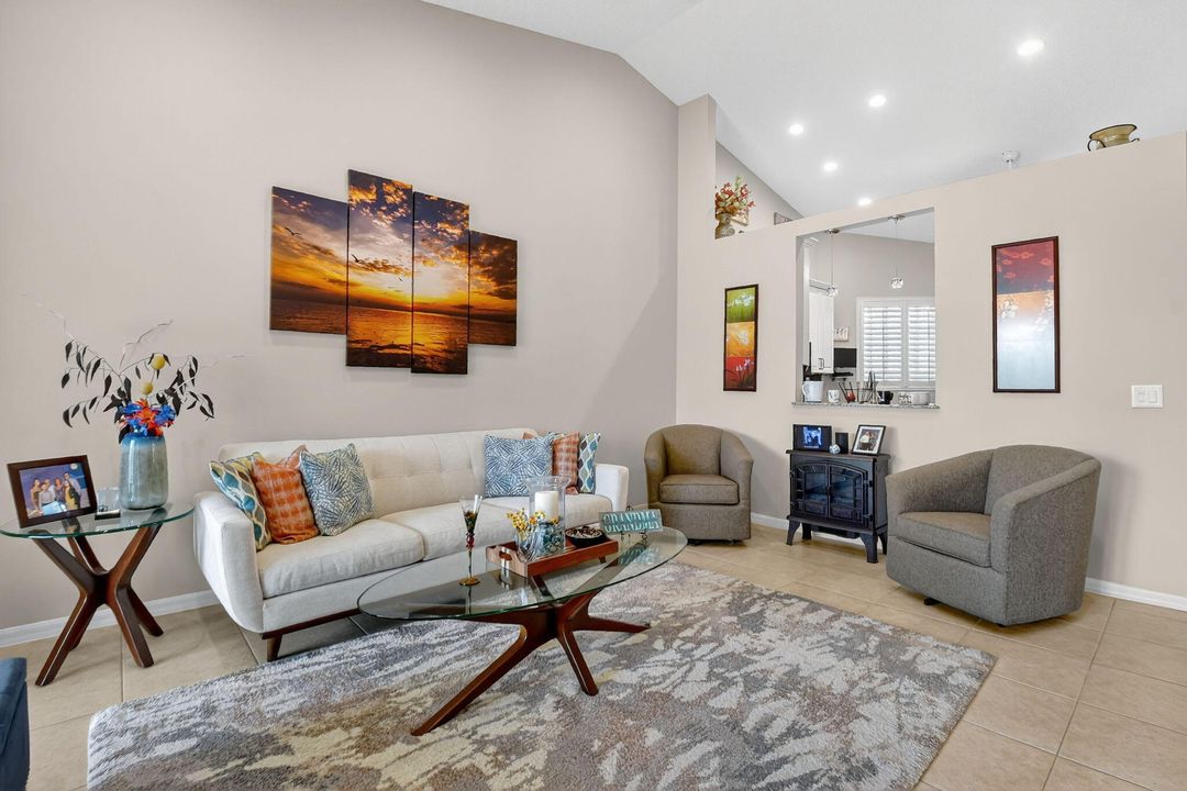 For Sale: $429,000 (3 beds, 2 baths, 1667 Square Feet)