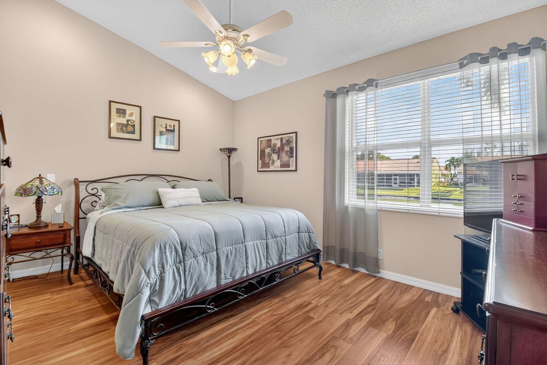 For Sale: $429,000 (3 beds, 2 baths, 1667 Square Feet)