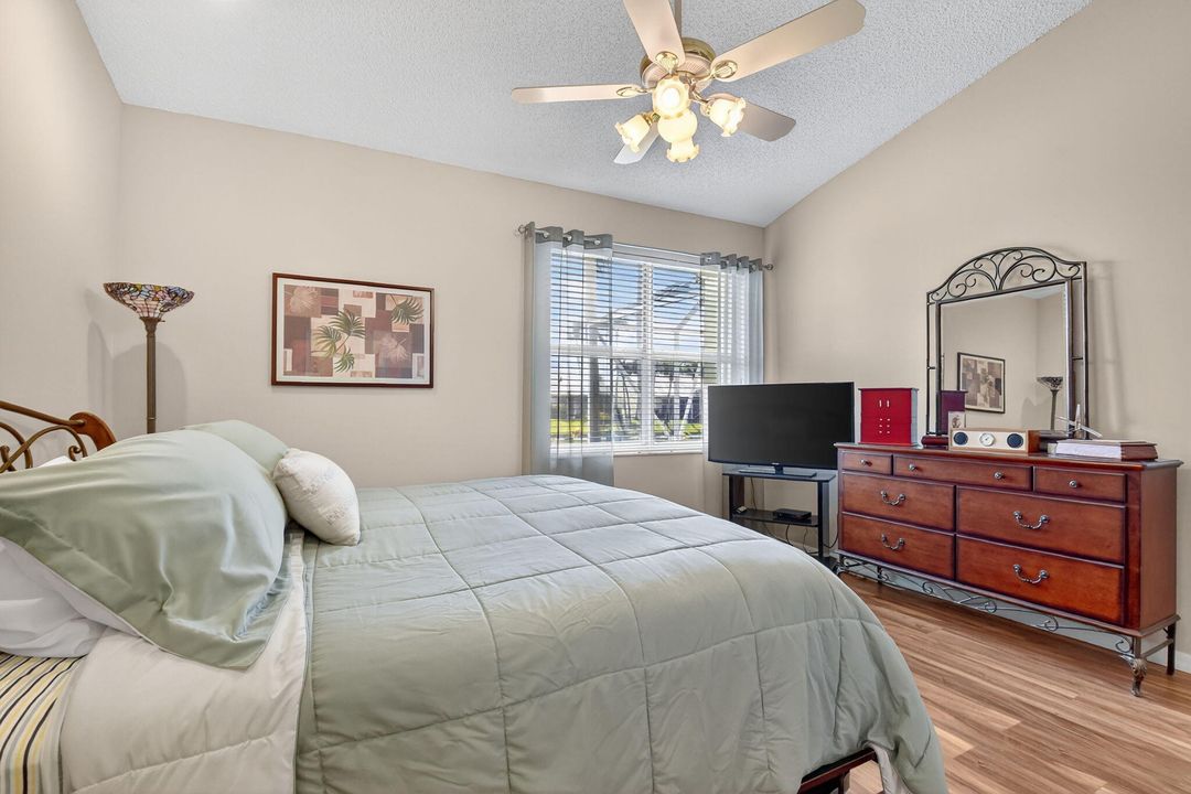 For Sale: $429,000 (3 beds, 2 baths, 1667 Square Feet)
