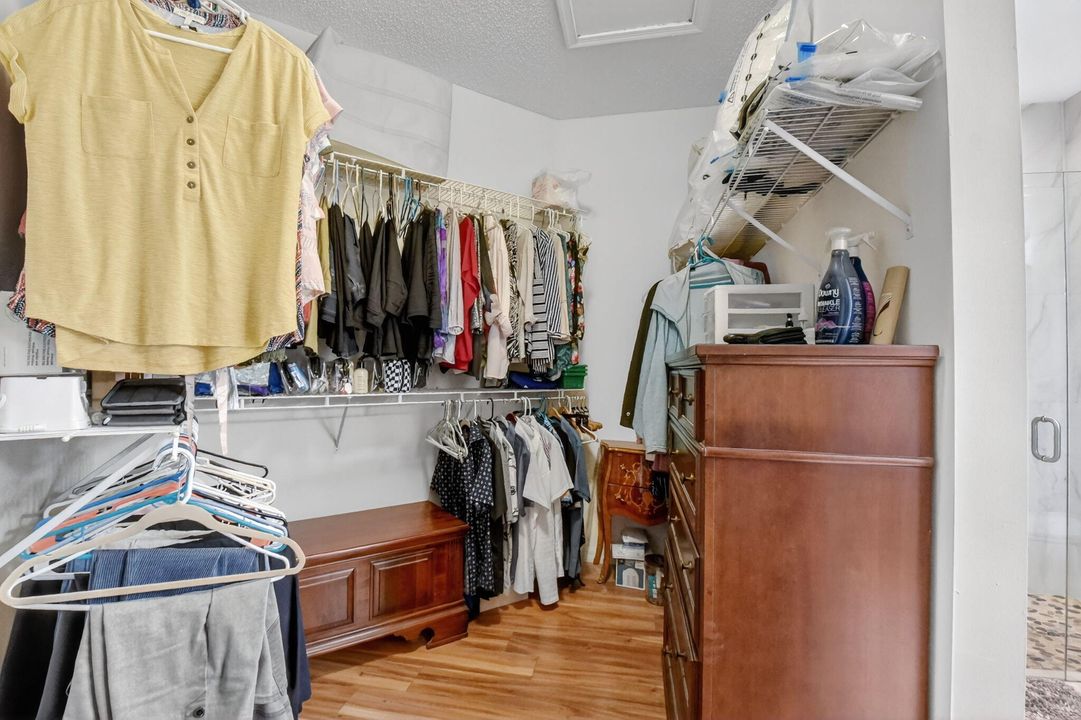 For Sale: $429,000 (3 beds, 2 baths, 1667 Square Feet)