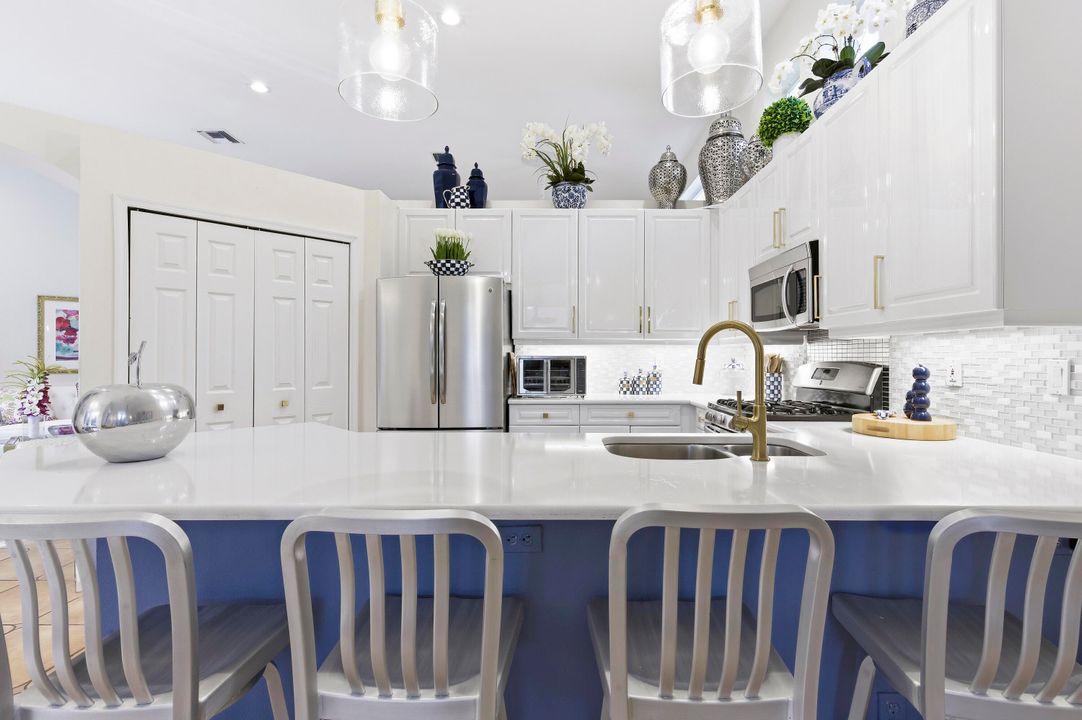 На продажу: $1,150,000 (3 спален, 2 ванн, 2181 Квадратных фут)