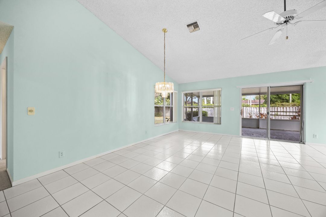 En Venta: $499,000 (4 camas, 2 baños, 1564 Pies cuadrados)