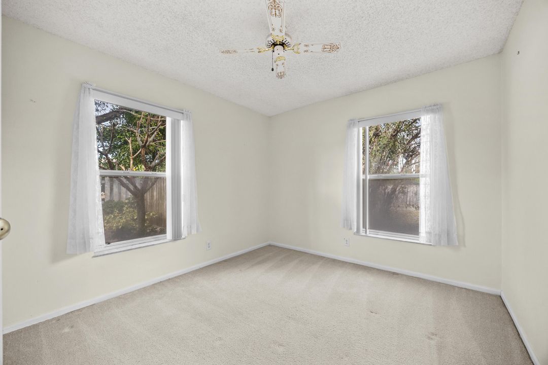 En Venta: $499,000 (4 camas, 2 baños, 1564 Pies cuadrados)