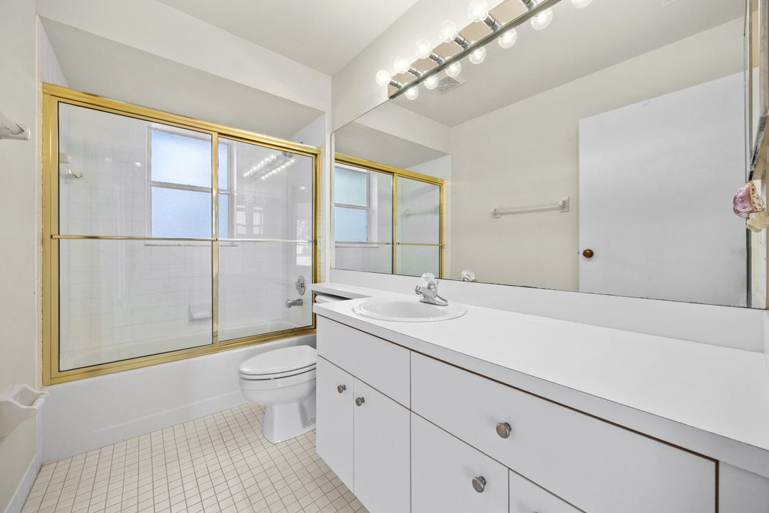 En Venta: $499,000 (4 camas, 2 baños, 1564 Pies cuadrados)