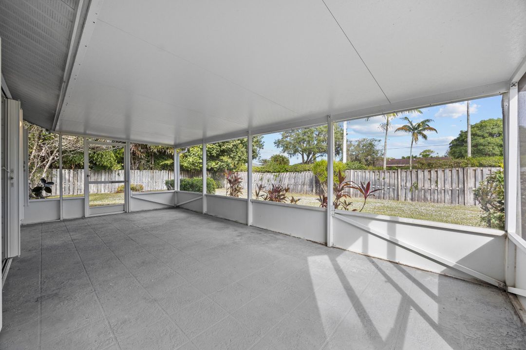 En Venta: $499,000 (4 camas, 2 baños, 1564 Pies cuadrados)