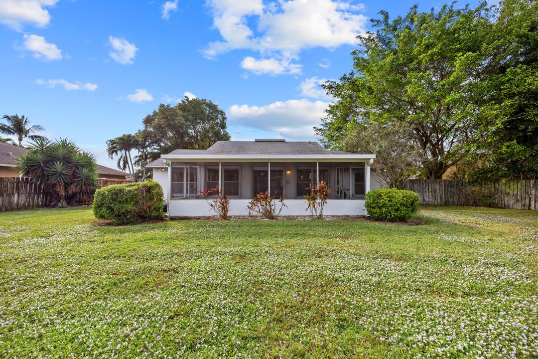 En Venta: $499,000 (4 camas, 2 baños, 1564 Pies cuadrados)