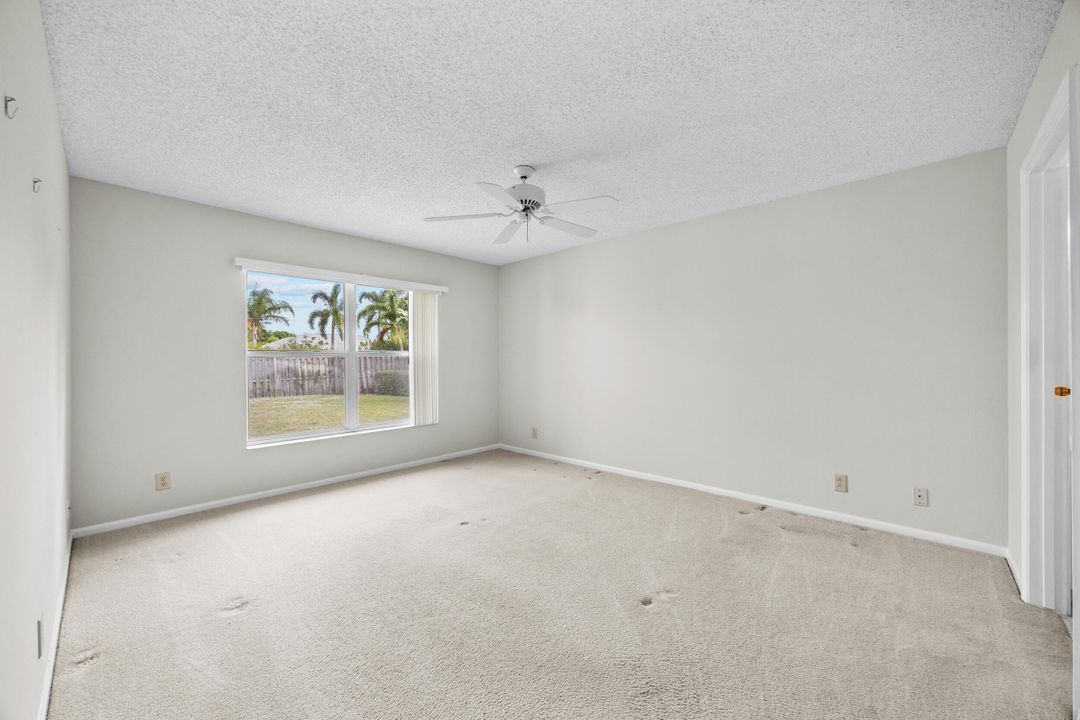 En Venta: $499,000 (4 camas, 2 baños, 1564 Pies cuadrados)