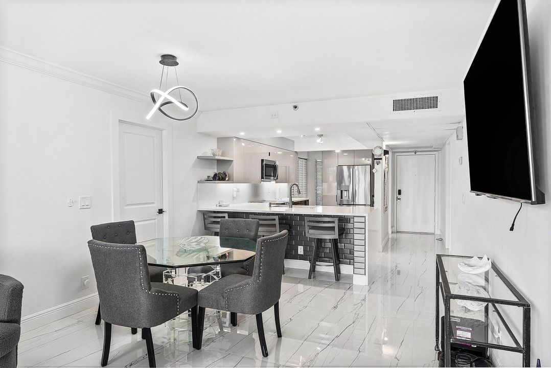 待售: $700,000 (3 贝兹, 2 浴室, 1495 平方英尺)