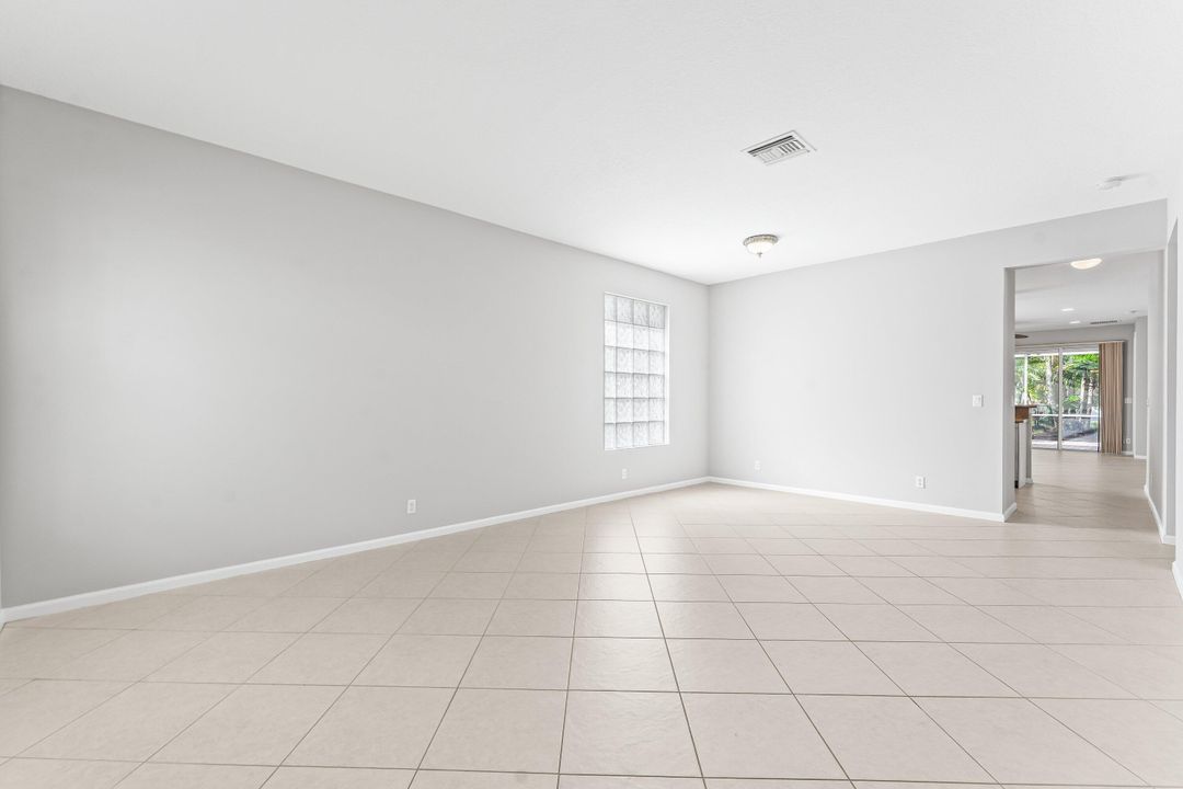 For Rent: $3,300 (3 beds, 2 baths, 1822 Square Feet)