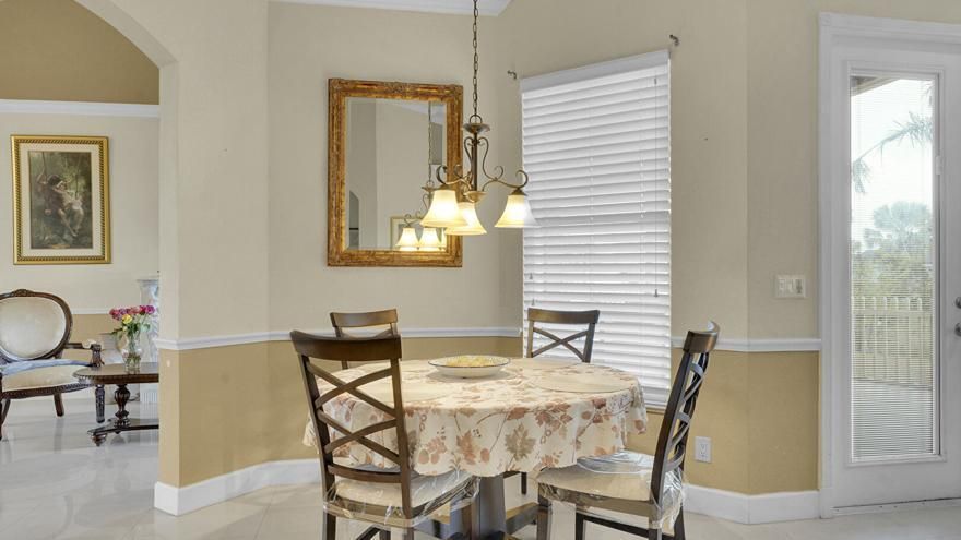 En Venta: $534,990 (3 camas, 2 baños, 2547 Pies cuadrados)