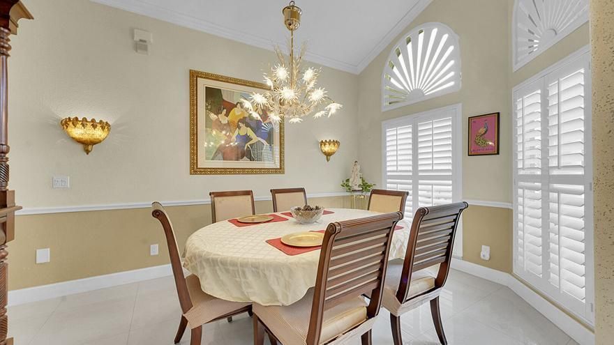 En Venta: $534,990 (3 camas, 2 baños, 2547 Pies cuadrados)