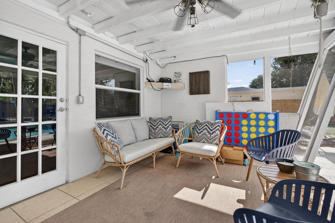 En Venta: $540,000 (3 camas, 2 baños, 1180 Pies cuadrados)