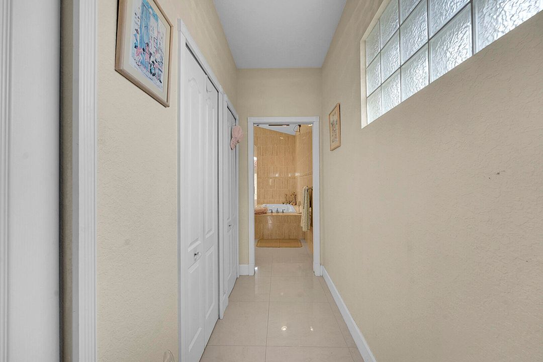 En Venta: $534,990 (3 camas, 2 baños, 2547 Pies cuadrados)