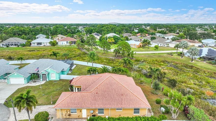 En Venta: $534,990 (3 camas, 2 baños, 2547 Pies cuadrados)