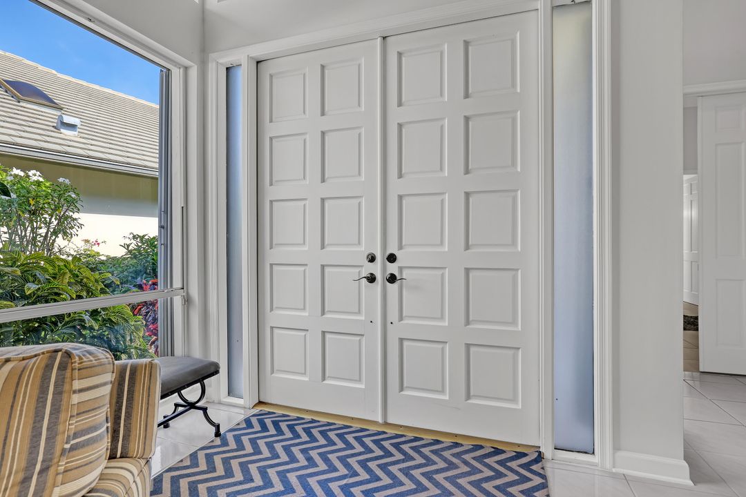 For Sale: $899,999 (3 beds, 3 baths, 2890 Square Feet)