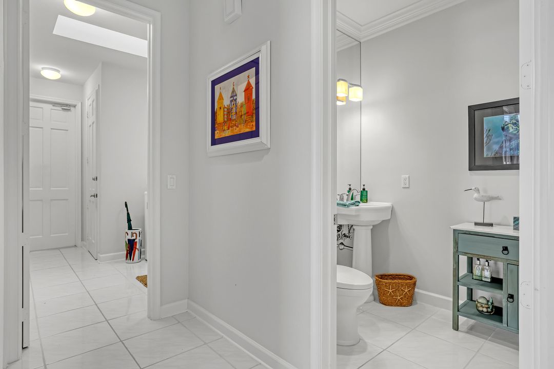 For Sale: $899,999 (3 beds, 3 baths, 2890 Square Feet)