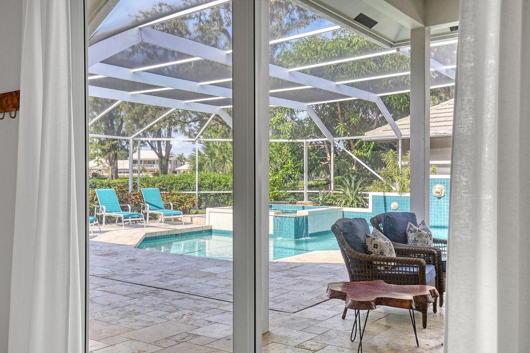 For Sale: $899,999 (3 beds, 3 baths, 2890 Square Feet)